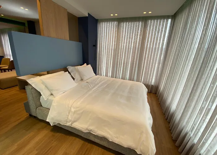 Aparthotel Si Tirana