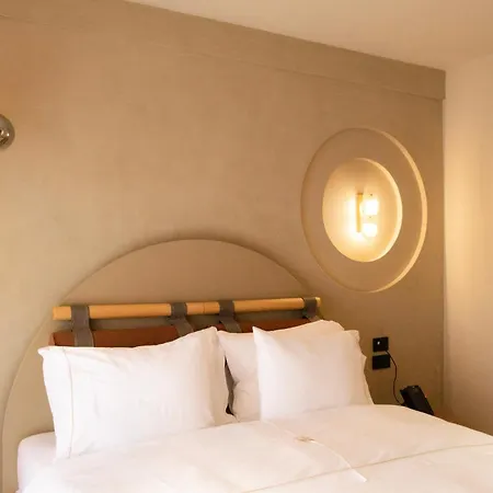 Aparthotel Si *