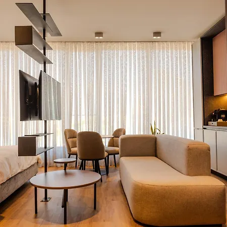 Si Apartmanhotel 4*