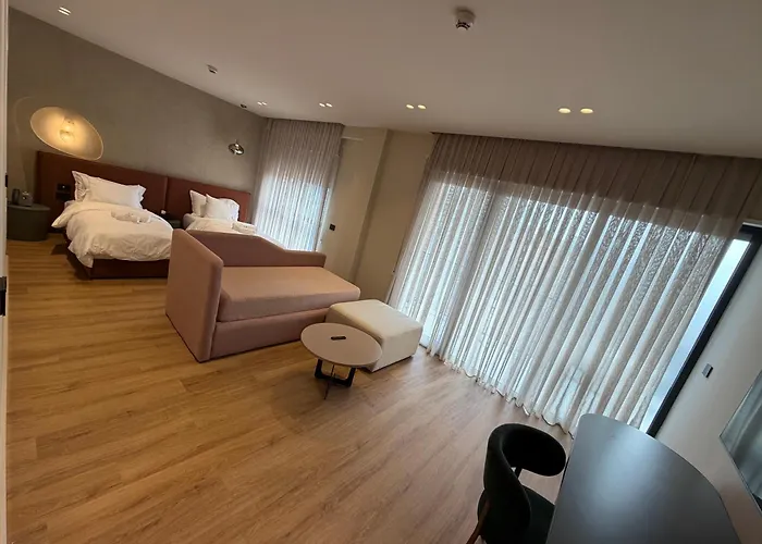 Si Aparthotel Tirana